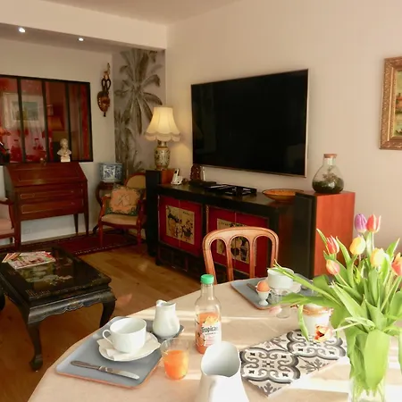 Deux Pieces De Standing, Climatise Апартаменты Париж